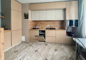 3-к квартира, вторичка, 65м2, 1/10 этаж