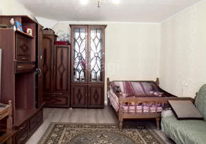2-к квартира, вторичка, 50м2, 1/10 этаж