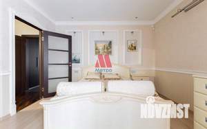 4-к квартира, вторичка, 144м2, 1/3 этаж