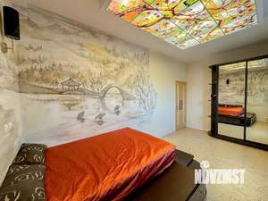 2-к квартира, вторичка, 133м2, 3/6 этаж