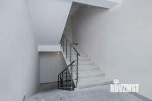 2-к квартира, вторичка, 68м2, 1/18 этаж