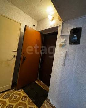 2-к квартира, вторичка, 43м2, 1/5 этаж