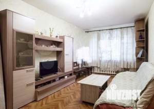 2-к квартира, вторичка, 42м2, 1/5 этаж
