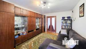 3-к квартира, вторичка, 70м2, 5/5 этаж