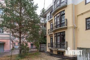 5-к квартира, вторичка, 260м2, 1/3 этаж