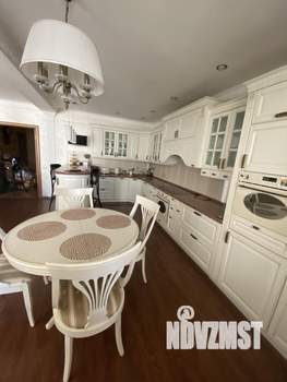 3-к квартира, вторичка, 123м2, 4/4 этаж