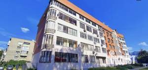 3-к квартира, вторичка, 102м2, 1/1 этаж