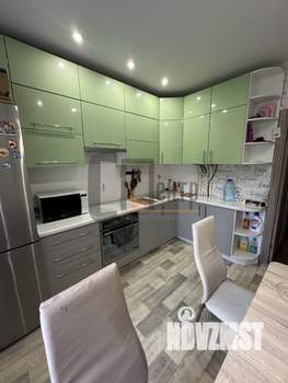 2-к квартира, вторичка, 54м2, 1/4 этаж