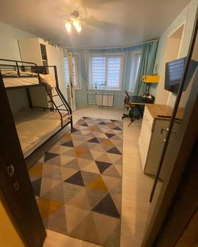 2-к квартира, вторичка, 63м2, 1/14 этаж