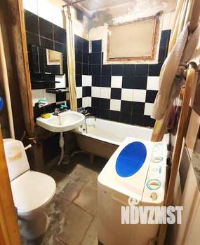 2-к квартира, вторичка, 39м2, 1/1 этаж