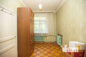 4-к квартира, вторичка, 71м2, 1/4 этаж