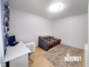 3-к квартира, вторичка, 70м2, 3/17 этаж