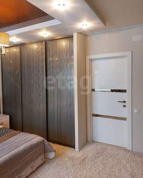 3-к квартира, вторичка, 90м2, 3/17 этаж