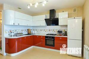 3-к квартира, вторичка, 120м2, 9/10 этаж