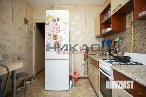 2-к квартира, вторичка, 44м2, 1/4 этаж