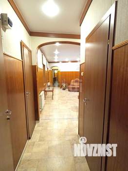 4-к квартира, вторичка, 106м2, 1/2 этаж