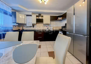 2-к квартира, вторичка, 65м2, 2/5 этаж