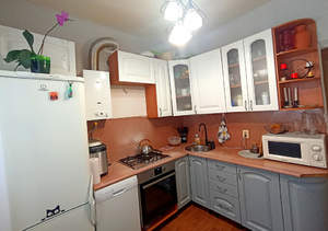 2-к квартира, вторичка, 60м2, 1/5 этаж