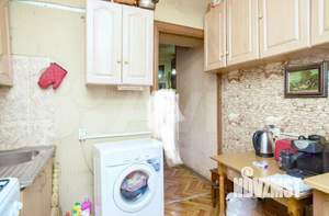 2-к квартира, вторичка, 42м2, 1/5 этаж
