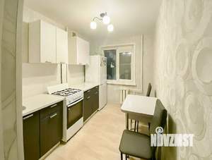 3-к квартира, вторичка, 60м2, 6/9 этаж