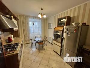 2-к квартира, вторичка, 58м2, 10/10 этаж