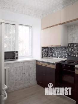 3-к квартира, вторичка, 54м2, 1/4 этаж