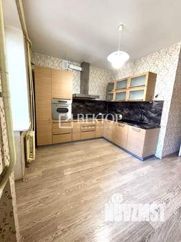 3-к квартира, вторичка, 115м2, 3/7 этаж