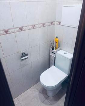 2-к квартира, вторичка, 45м2, 1/4 этаж