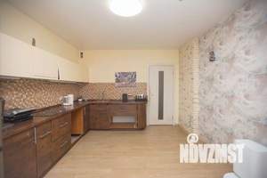 3-к квартира, вторичка, 93м2, 8/17 этаж