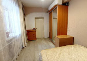 2-к квартира, вторичка, 60м2, 1/5 этаж