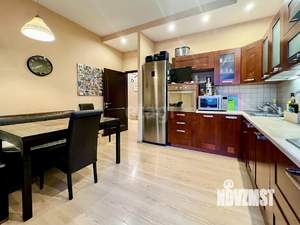 3-к квартира, вторичка, 95м2, 2/5 этаж