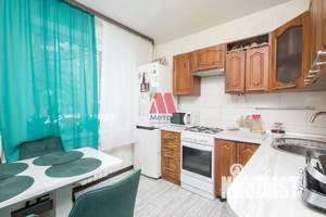 2-к квартира, вторичка, 54м2, 1/10 этаж