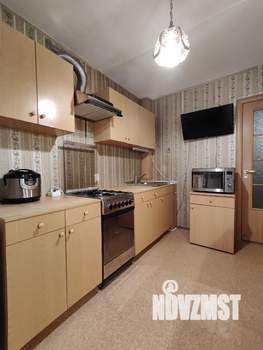 2-к квартира, вторичка, 57м2, 9/9 этаж