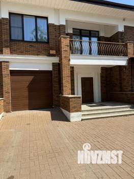 4-к квартира, вторичка, 200м2, 2/2 этаж