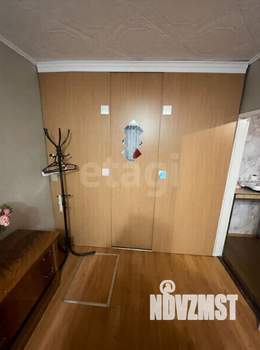 2-к квартира, вторичка, 44м2, 1/4 этаж