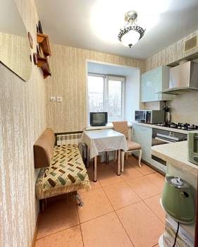 3-к квартира, вторичка, 56м2, 1/4 этаж