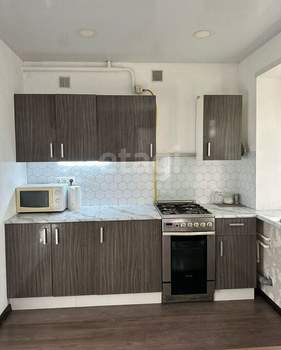 2-к квартира, вторичка, 37м2, 1/4 этаж