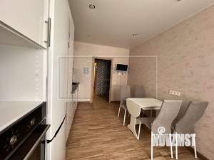 2-к квартира, вторичка, 61м2, 1/6 этаж