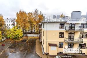 3-к квартира, вторичка, 145м2, 1/3 этаж
