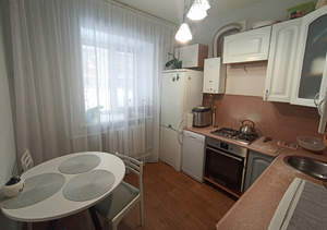 2-к квартира, вторичка, 60м2, 1/5 этаж