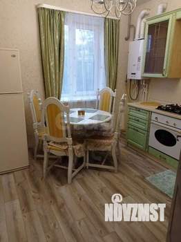 2-к квартира, вторичка, 45м2, 1/4 этаж