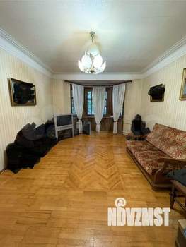 4-к квартира, вторичка, 98м2, 2/3 этаж