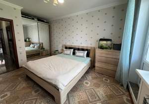 2-к квартира, вторичка, 60м2, 1/8 этаж