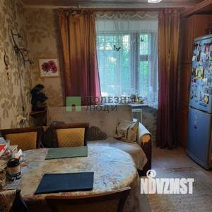 2-к квартира, вторичка, 63м2, 1/9 этаж