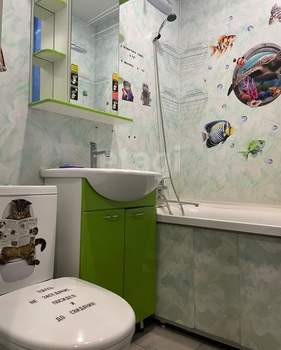 2-к квартира, вторичка, 42м2, 1/4 этаж