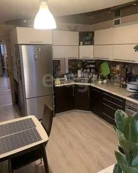 4-к квартира, вторичка, 81м2, 4/5 этаж