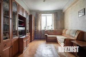 2-к квартира, вторичка, 58м2, 3/3 этаж