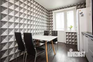 1-к квартира, вторичка, 37м2, 4/4 этаж