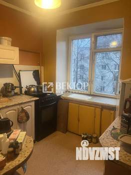 3-к квартира, вторичка, 56м2, 4/4 этаж