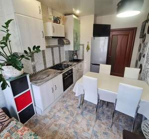 2-к квартира, вторичка, 60м2, 1/8 этаж